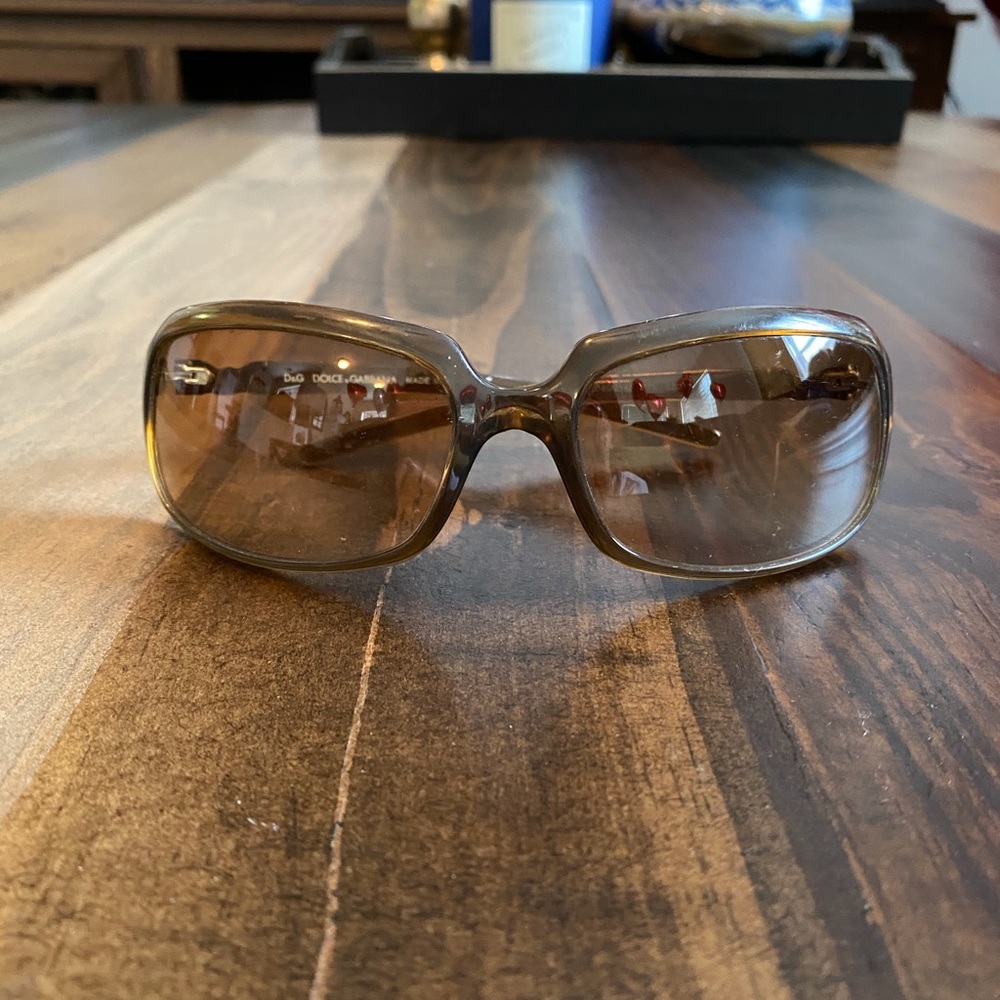 DOLCE AND GABBANA SUNGLASSES